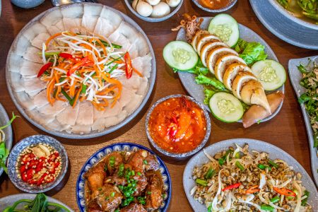 CHÀO ĐÓN NGÀY HÈ – GHÉ BẾP HUẾ – CƠM MẸ NẤU- Ngay giữa lòng Đà Nẵng